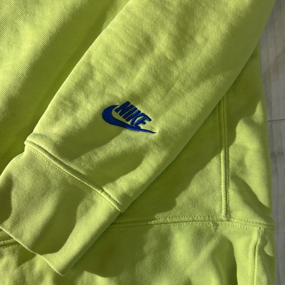 Nike lime green  crew neck sweater embroidered logos size small - Picture 4 of 10